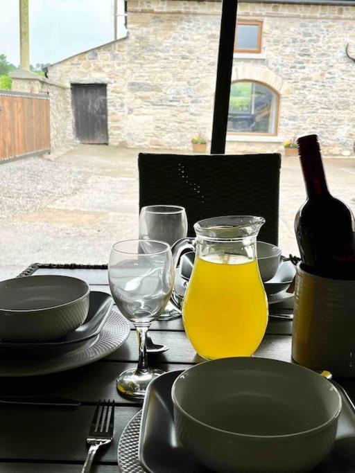 Tom Rocky'S Farmyard Villa Templemore Eksteriør billede